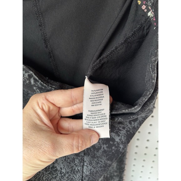 Nanette Leopore Women's Lg Pull On Black Silver Metallic Dress Pants - Picture 5 of 5